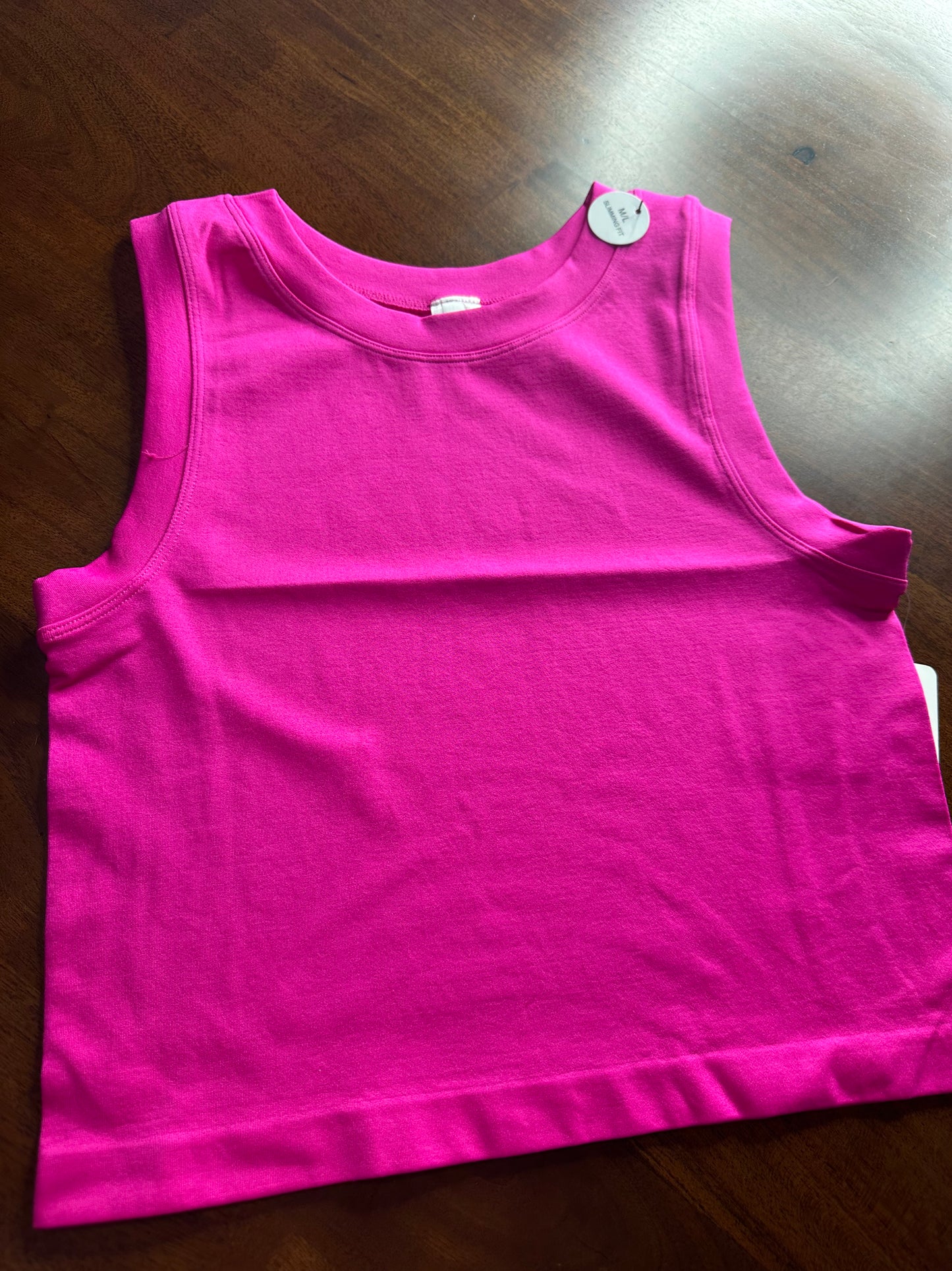 Hot Pink crop